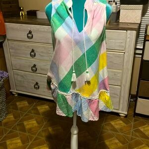 Crown and Ivey blouse size L. In condition. Gently worn.